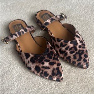 DV by Dolce Vita Women's Leopard Print Flats